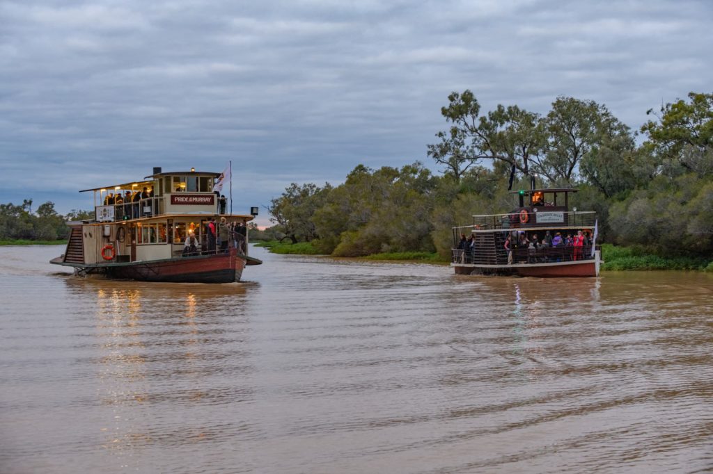 Pride of the Murray and Thomson Belle paddlewheelers