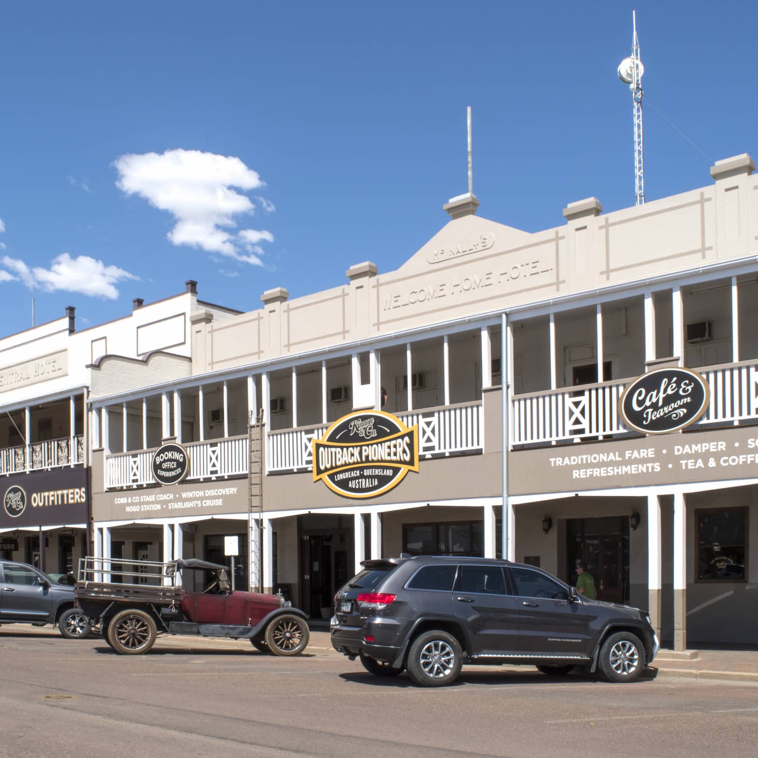 External view of Outback Pioneers booking office in Eagle Street, Longreach